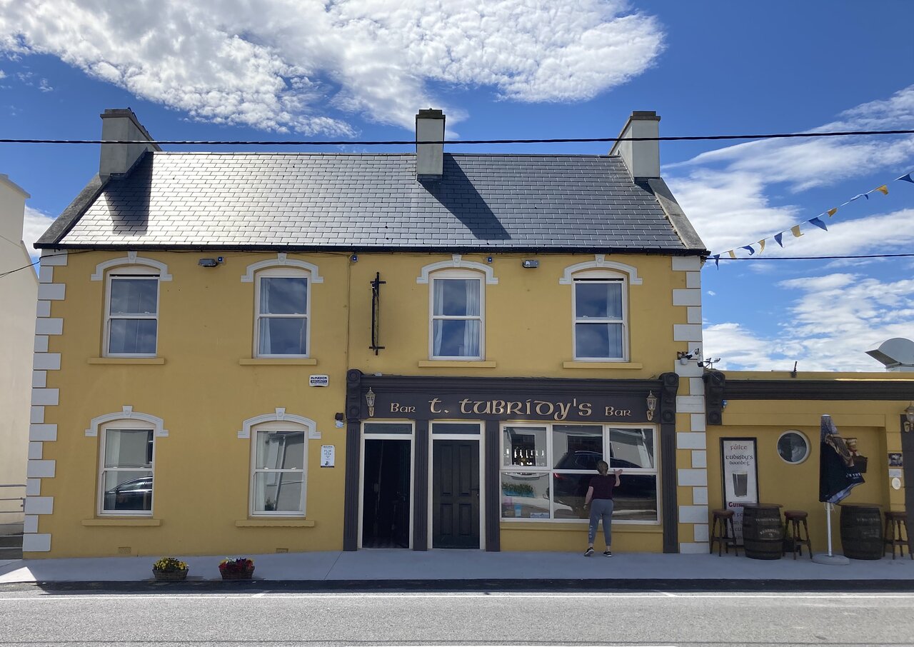 tubridy's bar and restaurant, doonbeg, co clare
